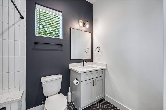Photo - 1508 Ryon St