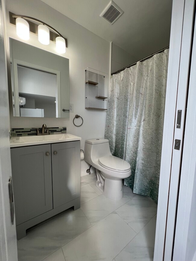 14515 SW 56th Ter Unit Efficiency
