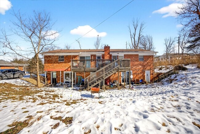 Building Photo - 775-777 N Smith Rd Unit 3