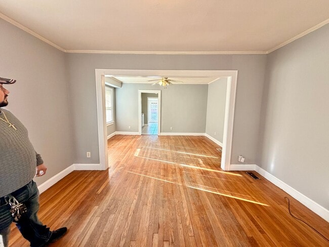 Photo - 538 S Hardy Ave