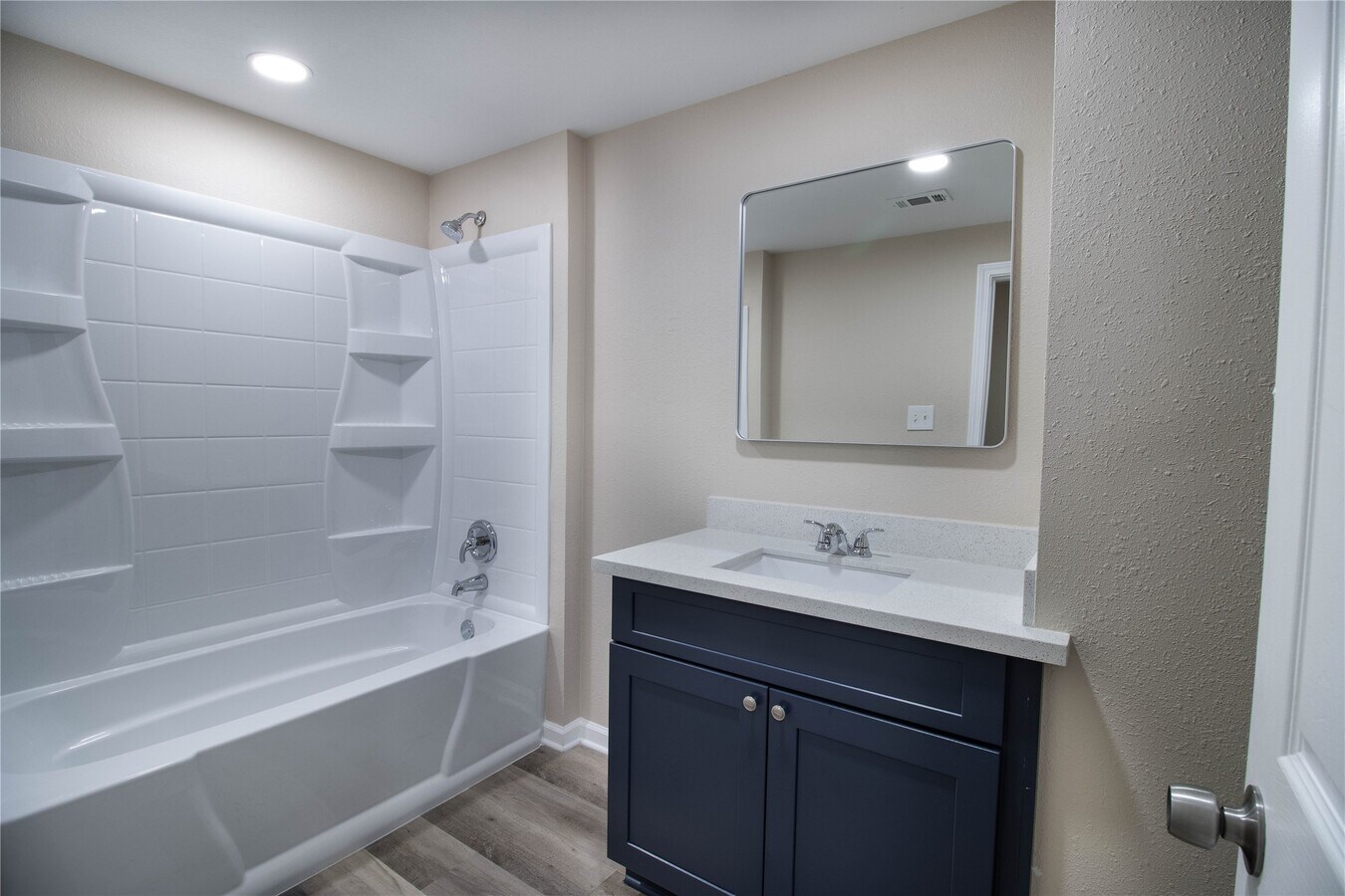 Photo - 20571 Lodge Rd