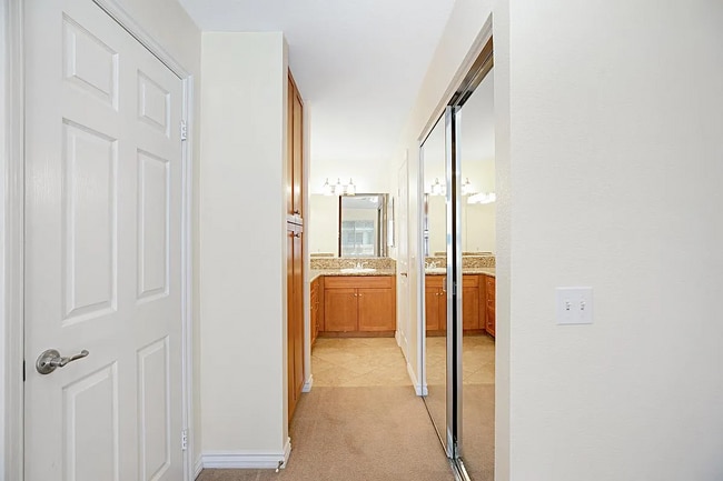 Photo - Unit 28E Unit 28E