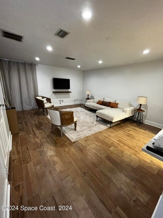 1003 Ashley Ave