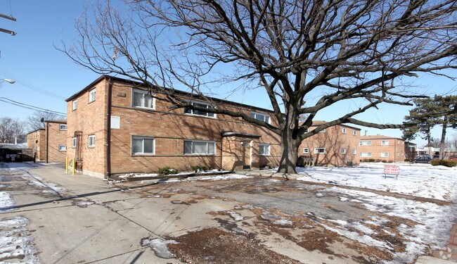 4331 Yearling Cir - Yearling Circle Apartments