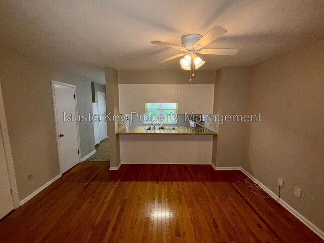 Photo - 119 S Atley Ln
