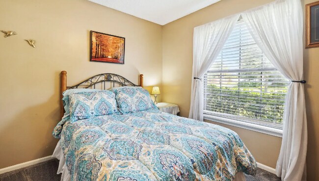 Photo - private - backyard fenced in large master suite!