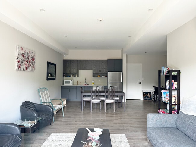 Photo - 310 Stokil Dr