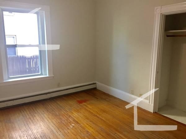 Photo - 76 Easton St