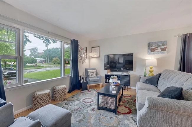 Photo - 169 W Kirkham Ave