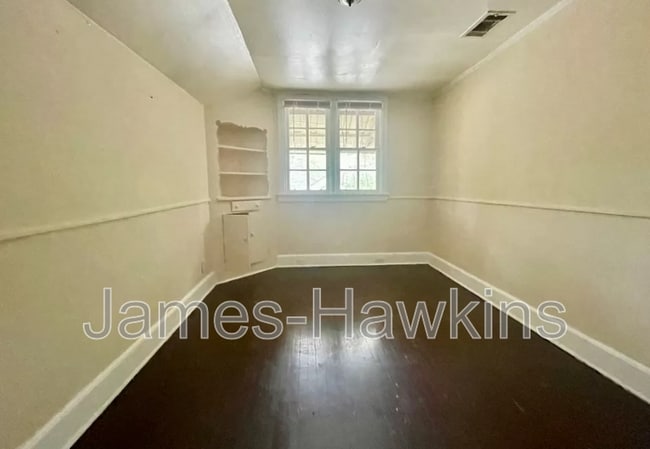 Photo - 433 Thorn Pl