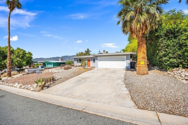 Photo - 13215 Deodar Ave