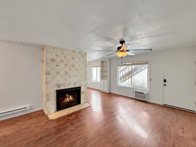 Photo - SD: Gorgeous 2BD/1BA Upgraded Condo in Cherokee Point W/ Parking & Private Patio! Unit 3