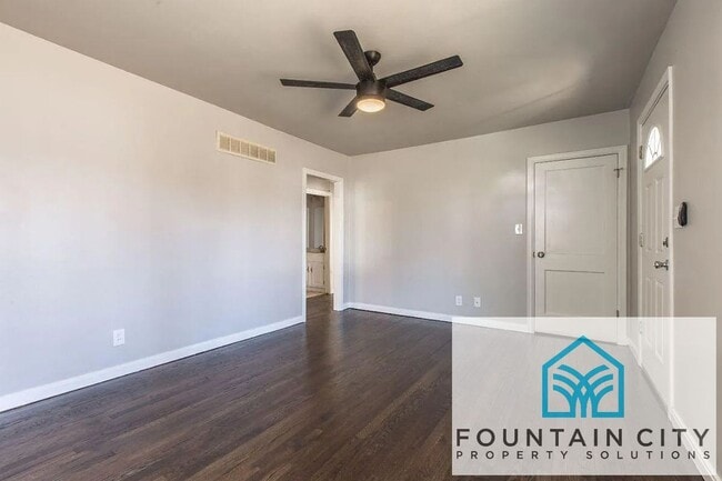 Photo - 3901 N Spruce Ave
