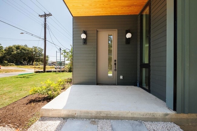 6315 Del Monte Rd Unidad A