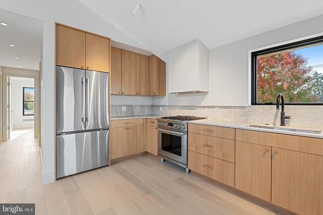 Photo - 501 Haddonfield-Berlin Rd Unidad 2ND FLR