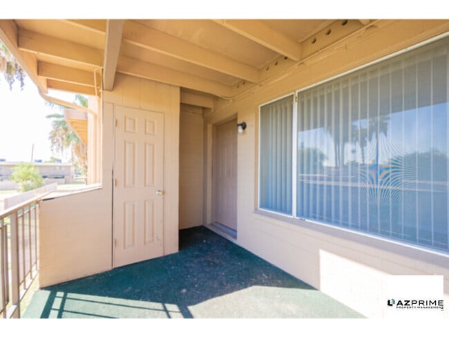 Photo - Inviting 3/2 Phoenix Condo - Premium Upper...