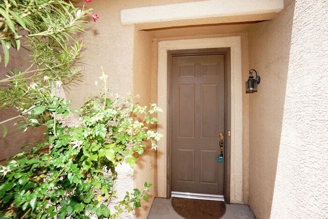 Photo - Bright, Spacious Living in Julian Ranch