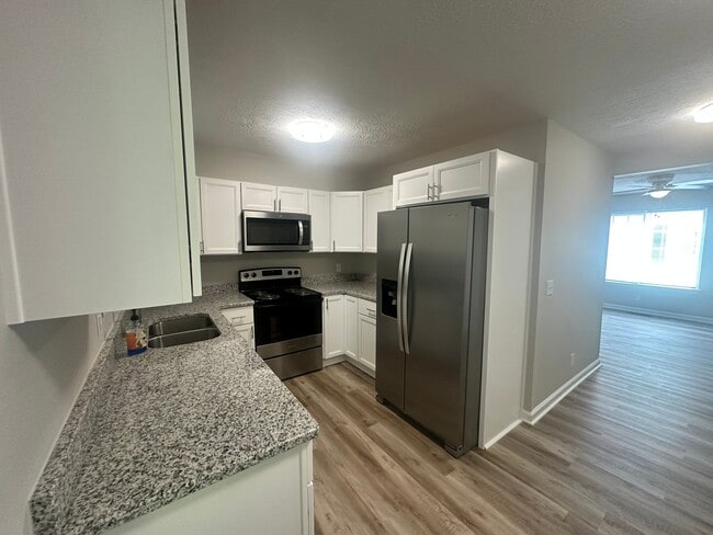 Photo - 1506 Batts Blvd Unit 1