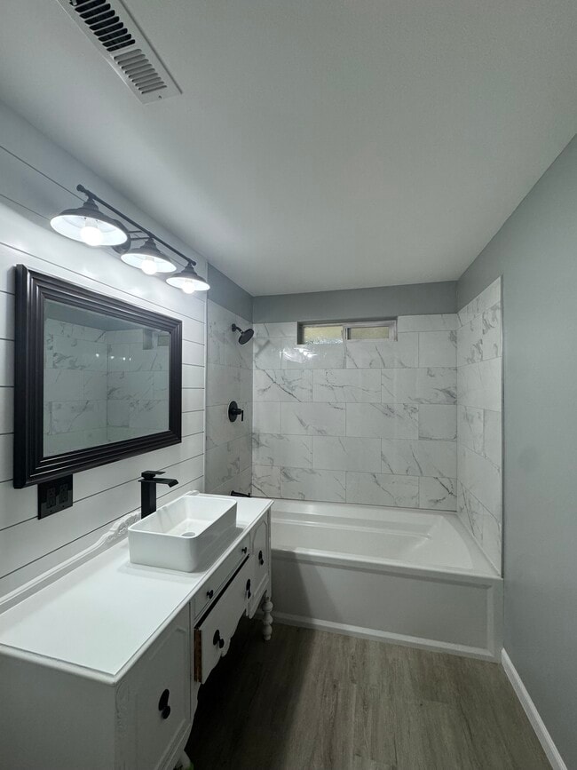 Photo - 5112 Norman Rd