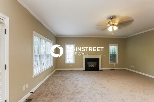 4 Bedroom Pet-Friendly Home in Matthews, NC with Main Street Renewal