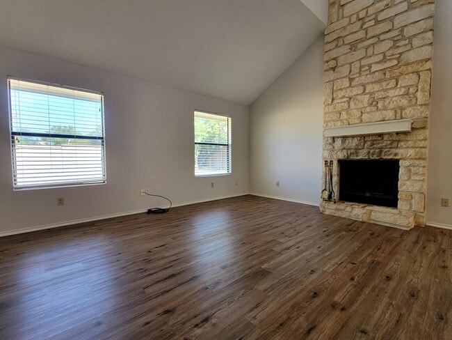 Photo - Horseshoe Cir, 1760 Unit 1758