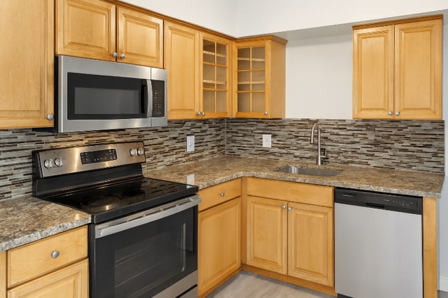 Building Photo - 17431 Hoskinson Rd