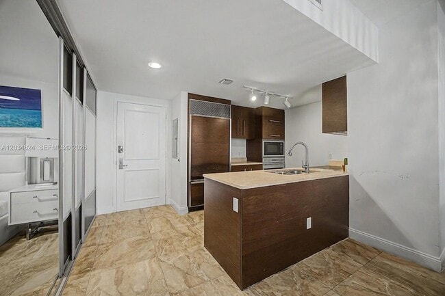 Photo - 485 Brickell Ave Unit 2009
