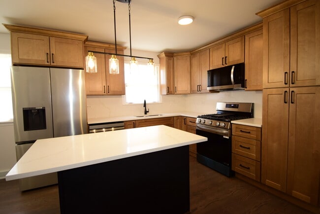 Photo - 903 Porter St