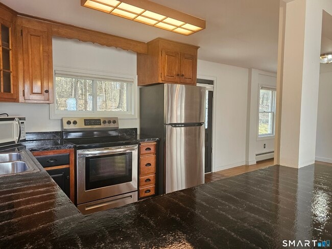 Photo - 932 Saybrook Rd