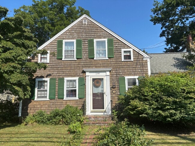 Building Photo - One bedroom in an historic home in South Y... Unit 296 Old Main St-Front House