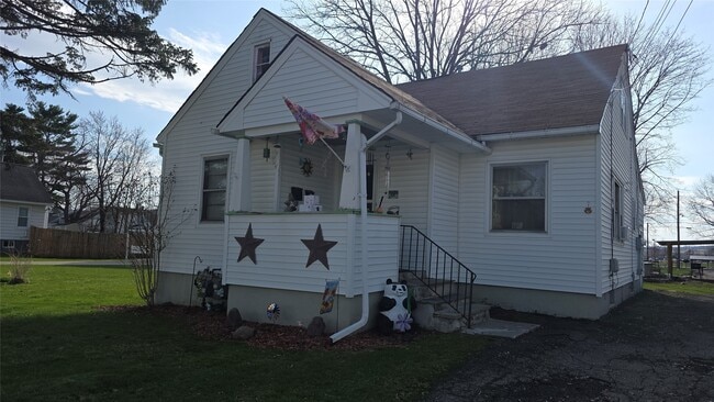 Building Photo - 65 N Harrison St Unit 2