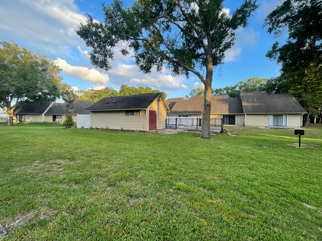 Photo - 2550 W Bird St