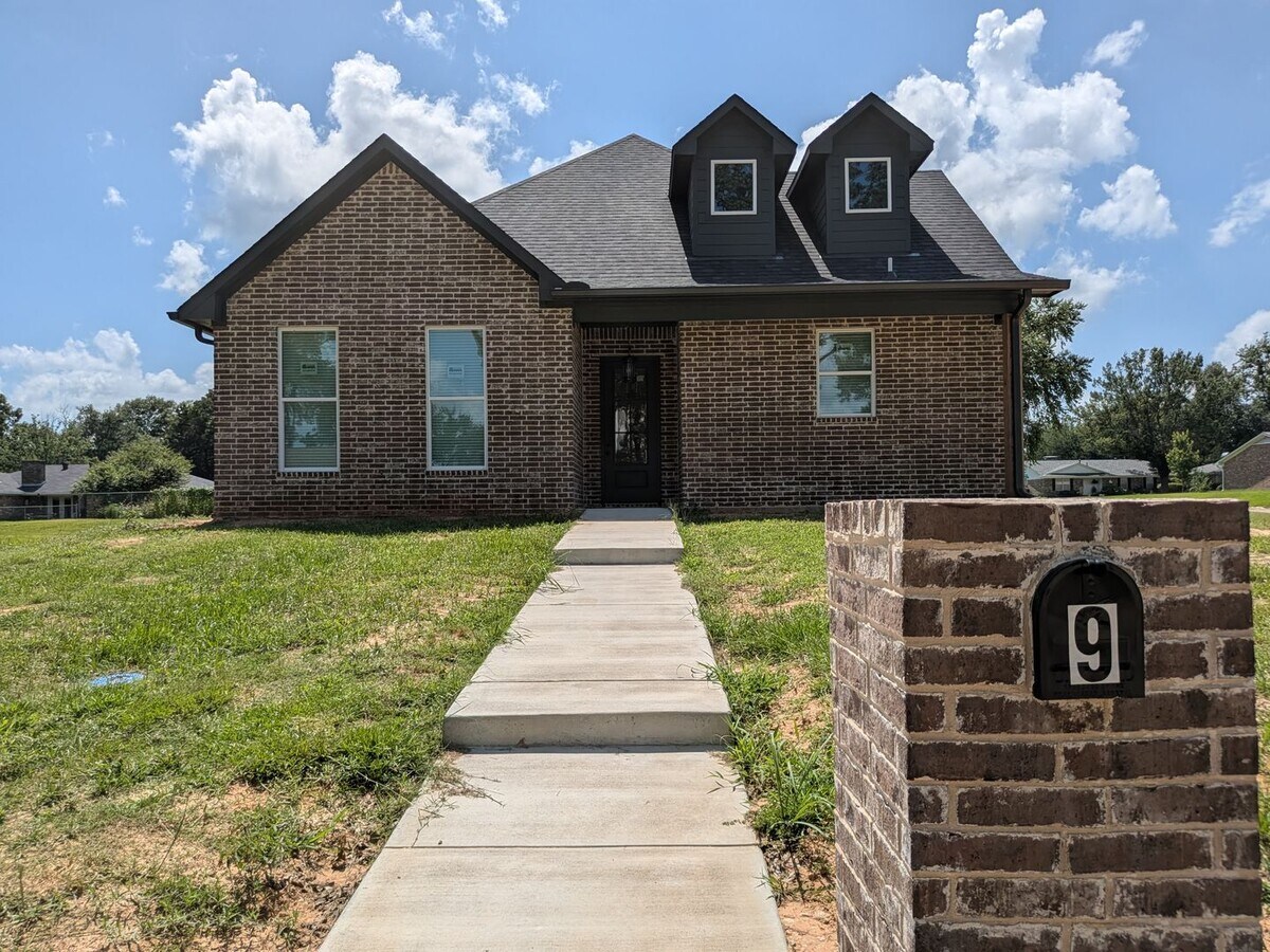 Pleasant Grove Home for Rent available Mid July! - Pleasant Grove Home for Rent available Mid July!