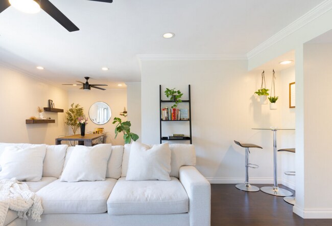 Photo - 5651 Windsor Way Unit 202