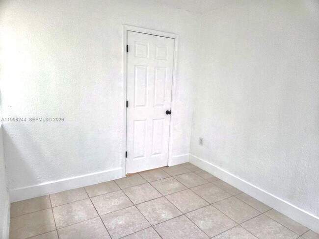 Photo - 34 SW 6th Ave Unit 4