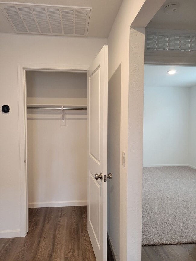 Photo - 7912 Annabel Wy