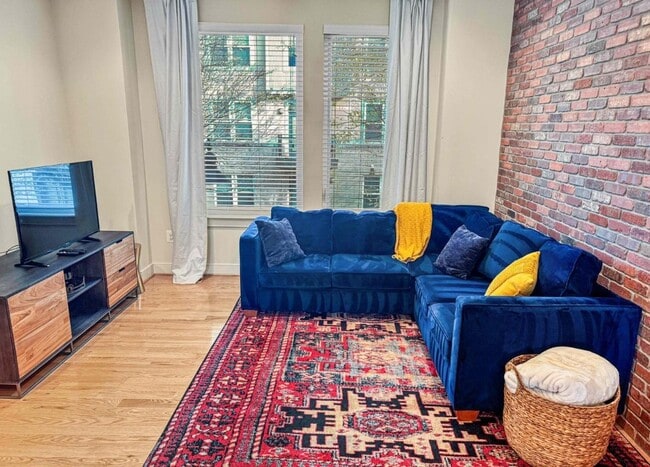 Photo - 5610 45th Ave