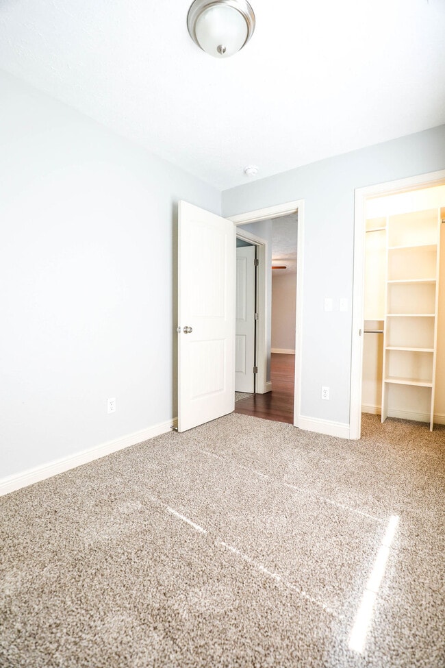 Photo - 614 W Mount Vernon St