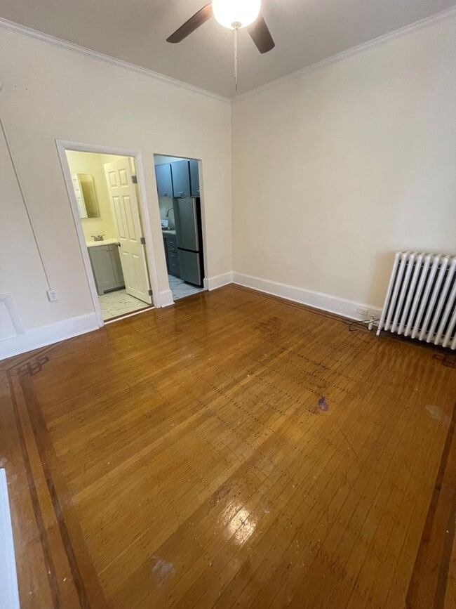 3007 N Calvert St Unit 1F