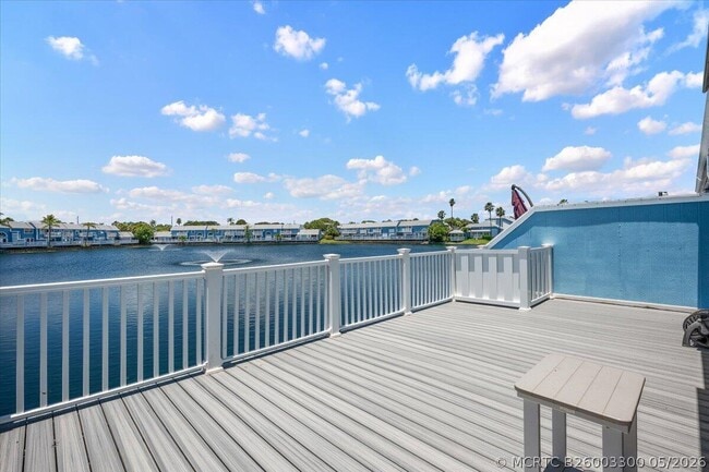 621 Ocean Dunes Cir