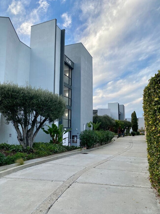 Photo - Must See!  Won't Last! Spacious 1 bedroom 1 bath condo Unit 103