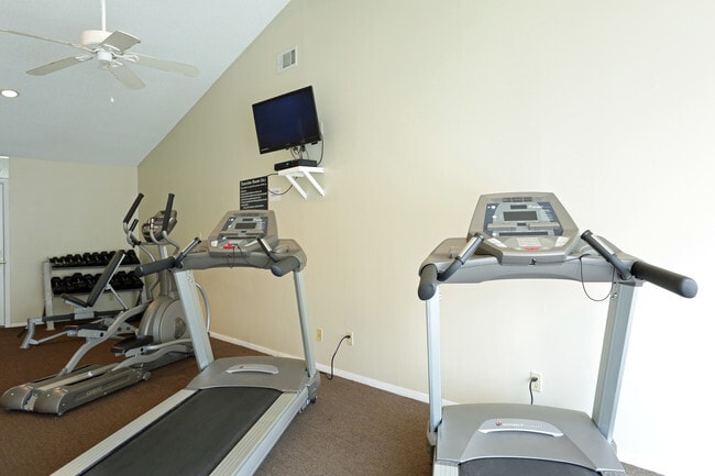 Photo - Summer Key Apartments