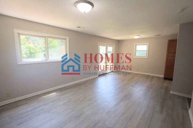 Photo - Three Bedroom House | Move in Ready | Princeton