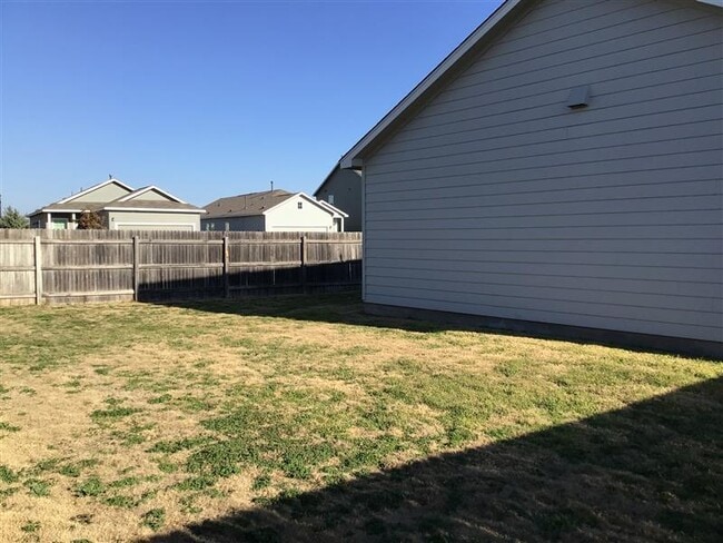 Photo - 565 Big Rocky Bend