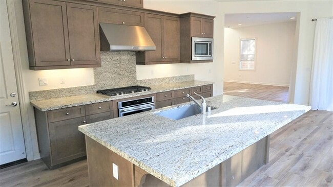 Photo - 48 Castellana