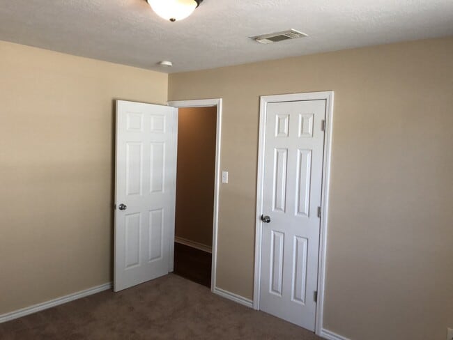 Photo - For Lease | 3 Bed, 2 Bath | 1,700 Sq Ft | Aberdeen Green Community |