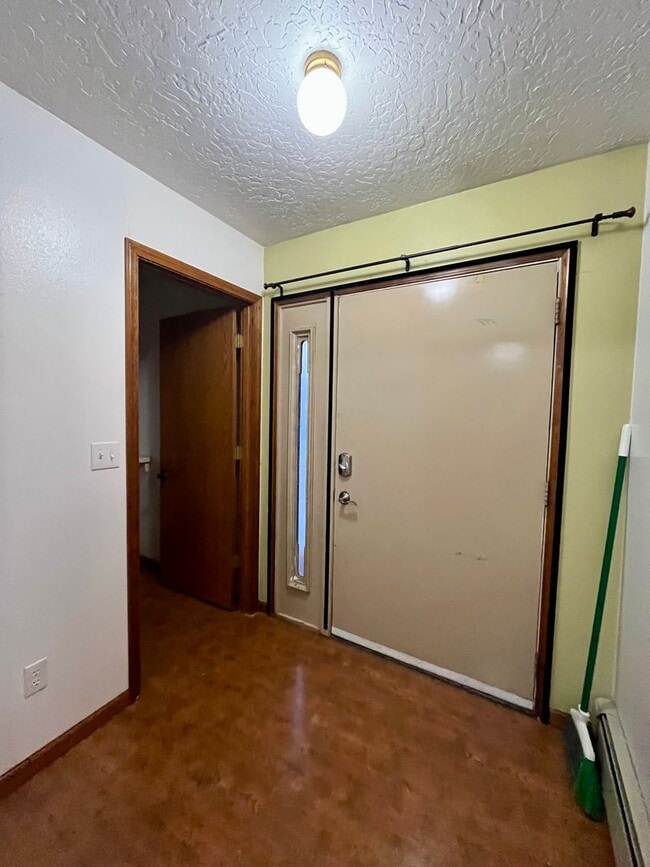 Photo - Cat friendly condo for rent in University West