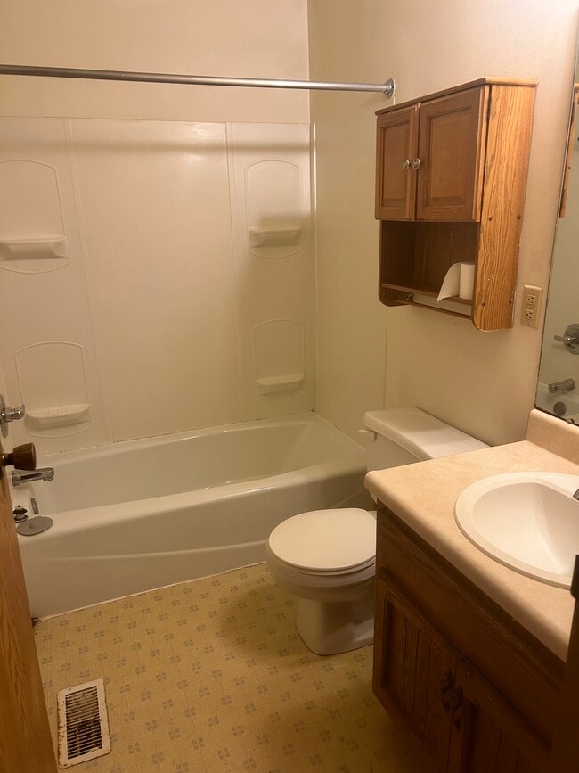 Photo - 110 Daleview Dr
