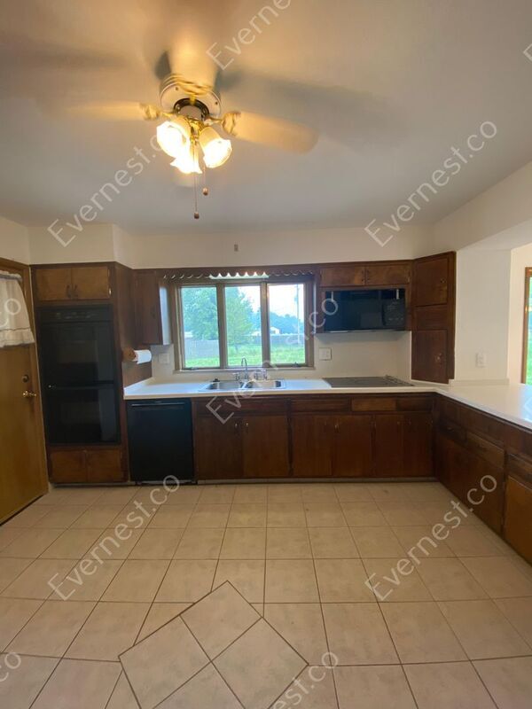 Photo - 6547 Scioto Darby Rd