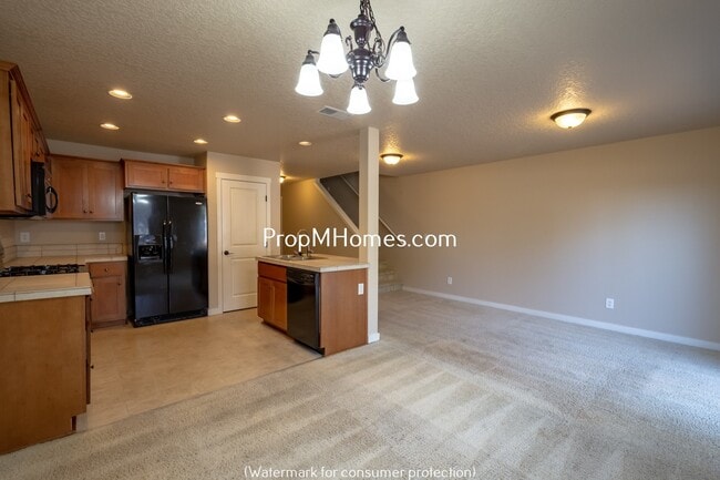 Photo - Three Bedroom Townhome in Great Canby Neighborhood!